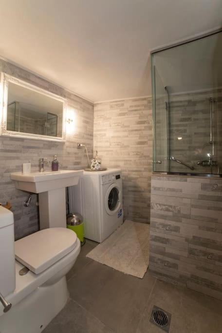 Myrto-Apartments-Атина Екстериор снимка