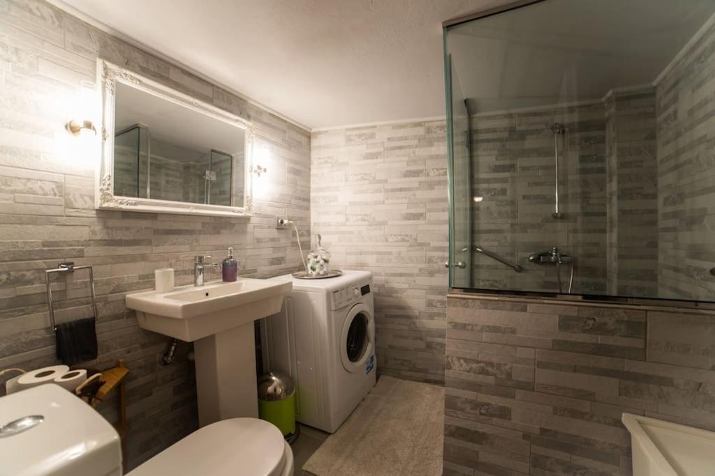 Myrto-Apartments-Атина Екстериор снимка