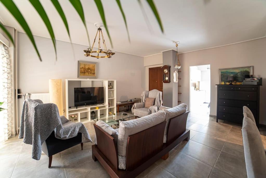 Myrto-Apartments-Атина Екстериор снимка